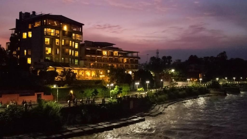 Top 10 Hotels in Rishikesh