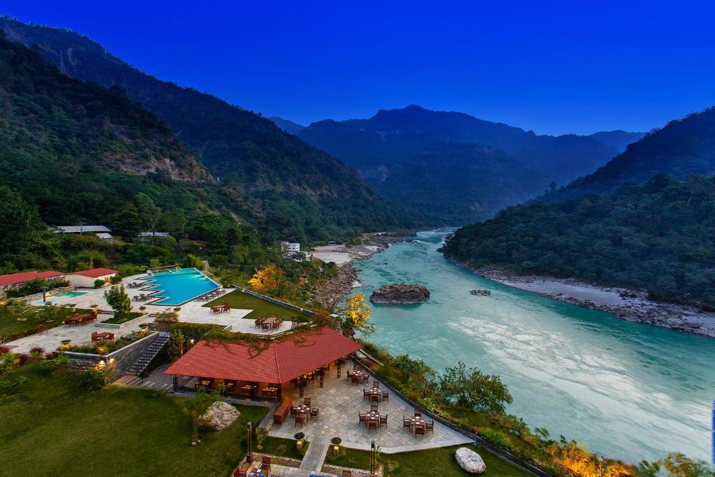 Top 10 Hotels in Rishikesh