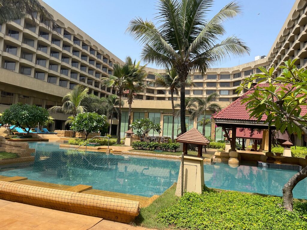 top 10 hotels in mumbai